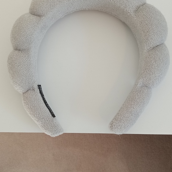 Grey Paula's choice skincare headband - Picture 3 of 4